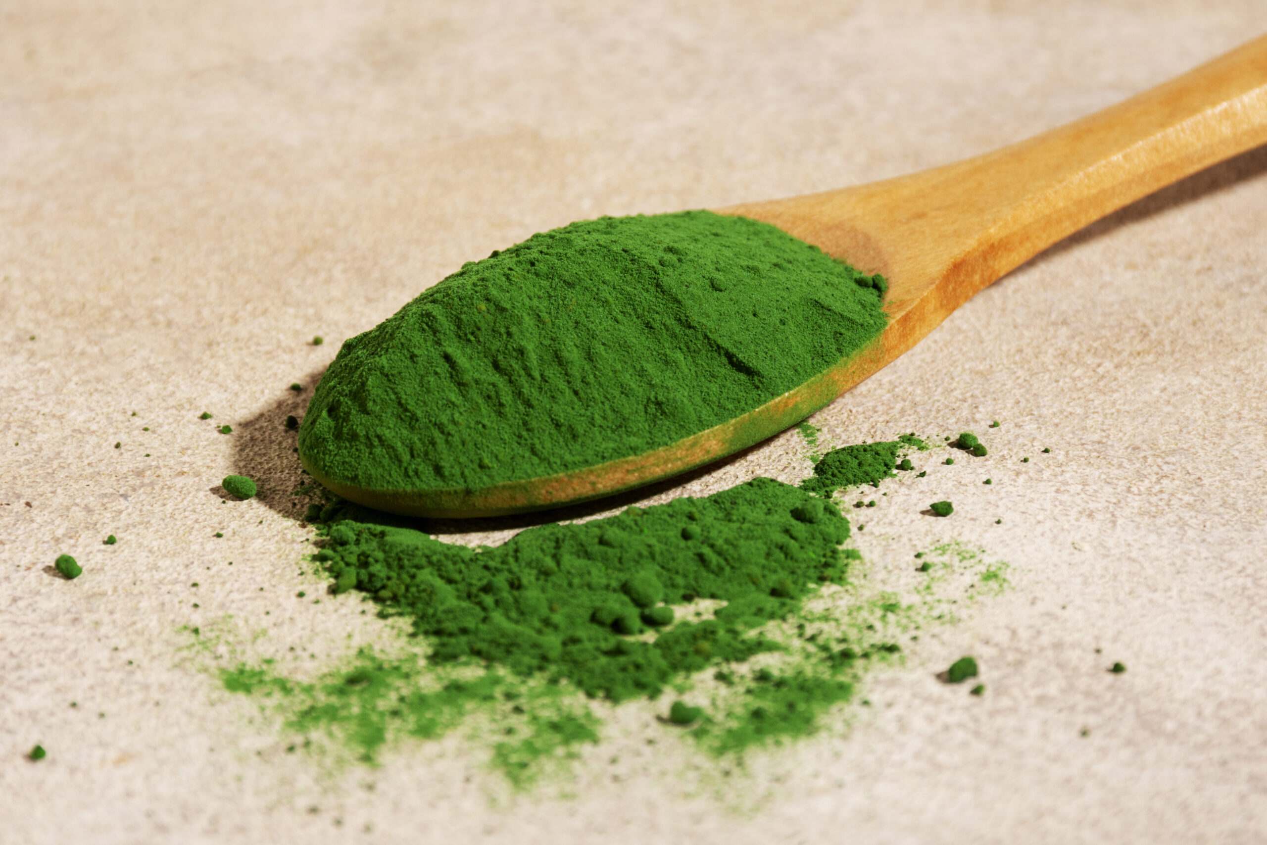 Spirulina: Superfood ou Marketing? Guia Científico